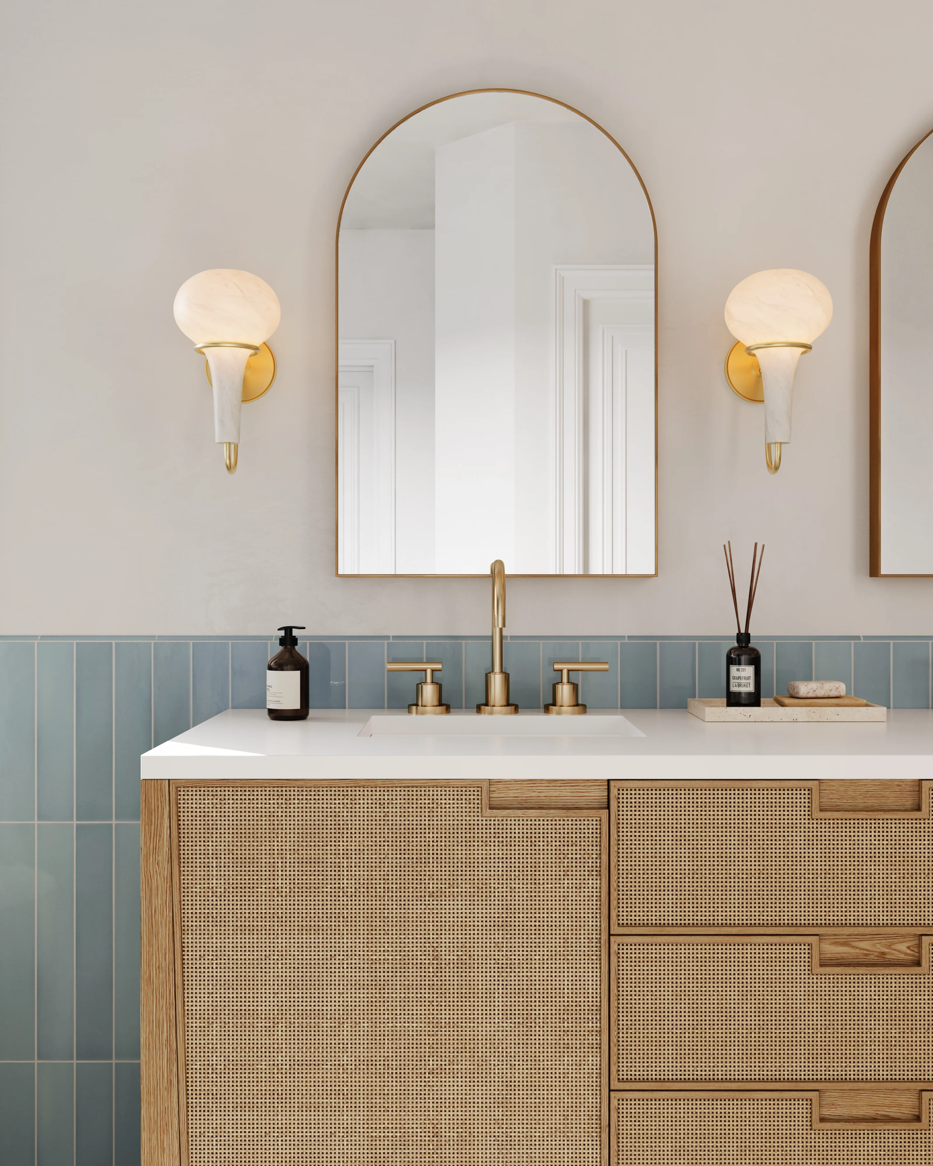 Esmeralda Small Mirror in Polished Brass - Image 20
