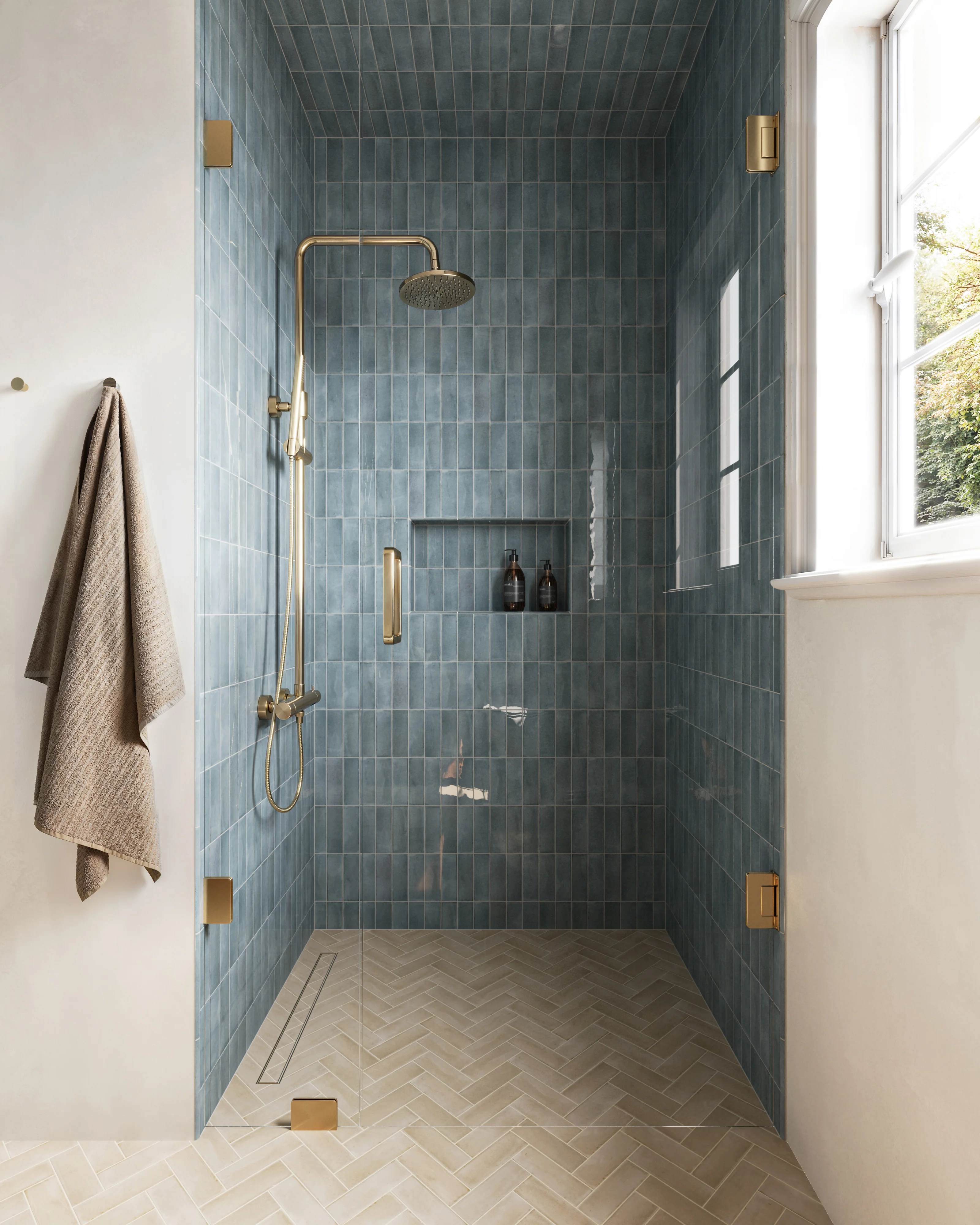 Natasha 0.5 x 8 Jolly Glossy Ceramic Tile Trim in Blue Grass - Image 6