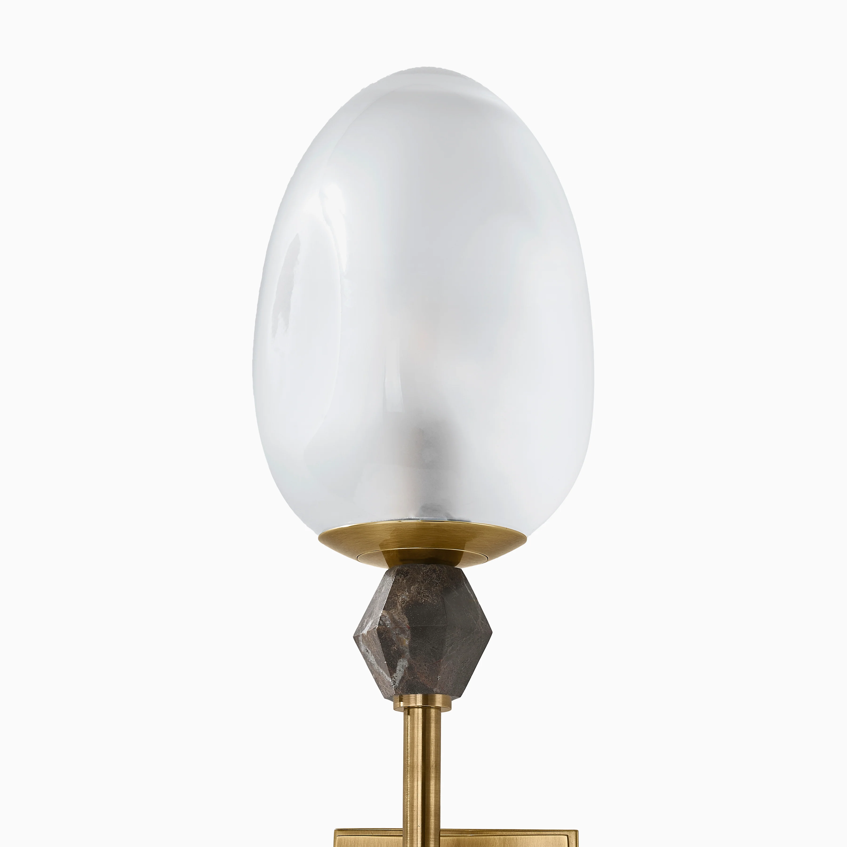Shonda Wall Sconce in Vintage Brass - Image 5